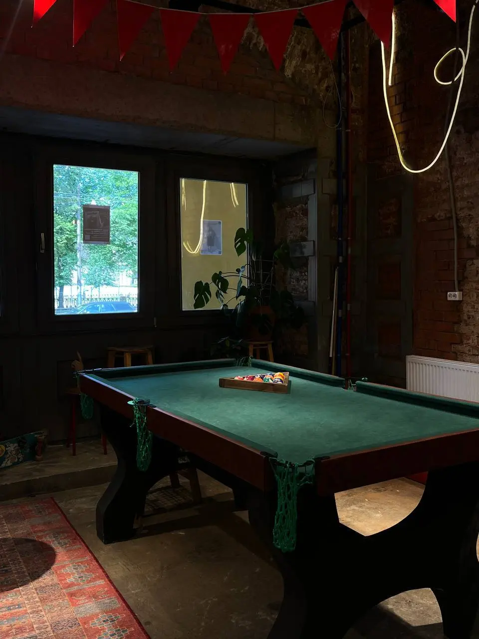 Лекция о Рождестве в искусстве и истории кутежа