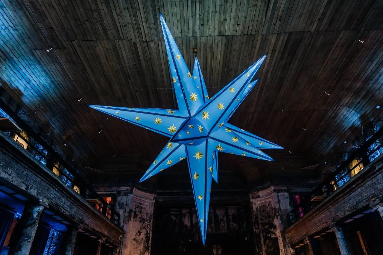 Богослужение с комментариями