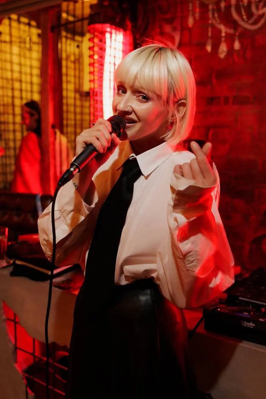 Новогодний пир в ресторане Мычара