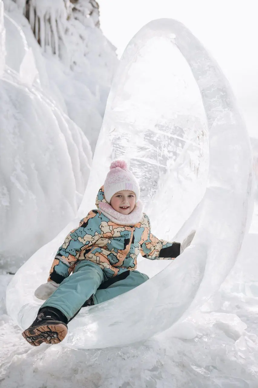 Тур на лед Байкала