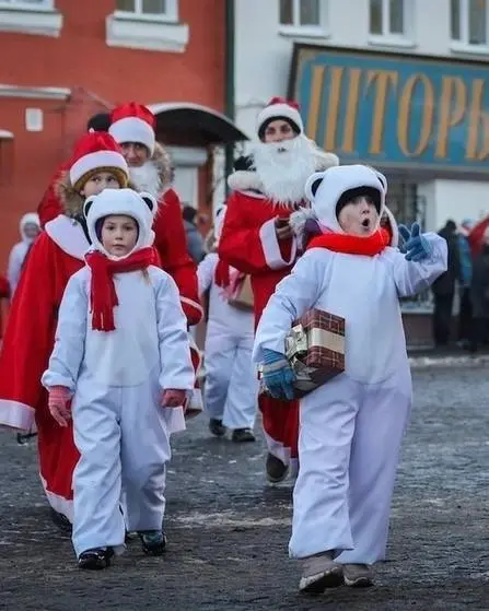 Парад Дедов Морозов в Рыбинске