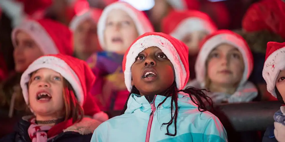 Предрождественское песнопение в народном парке