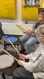 Drum Show по Новогоднему настроению Притяжение