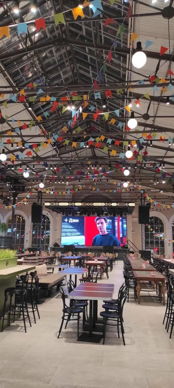 Бесплатные кинопоказы в «VOKZAL 1853»