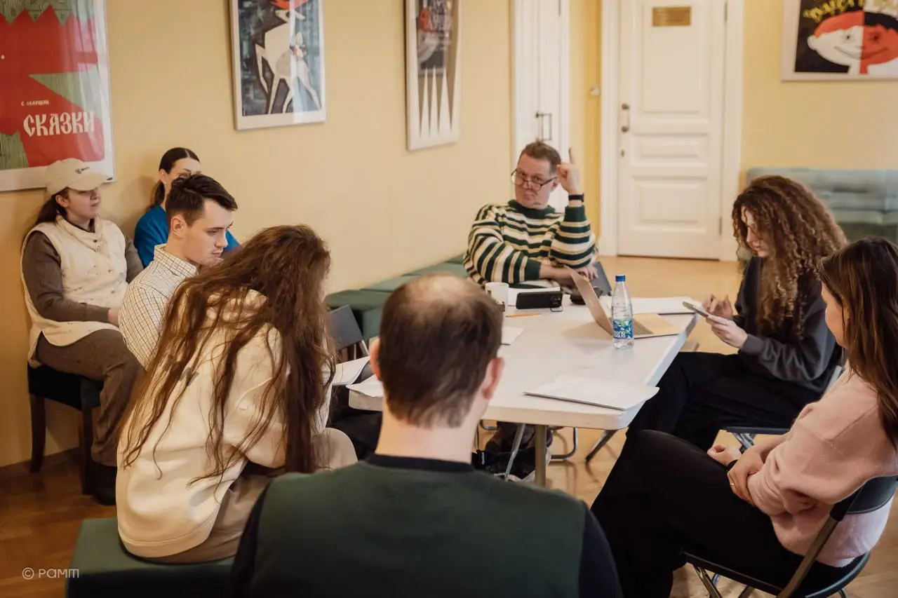 Показ эскизов по книгам в рамках Лаборатории'25