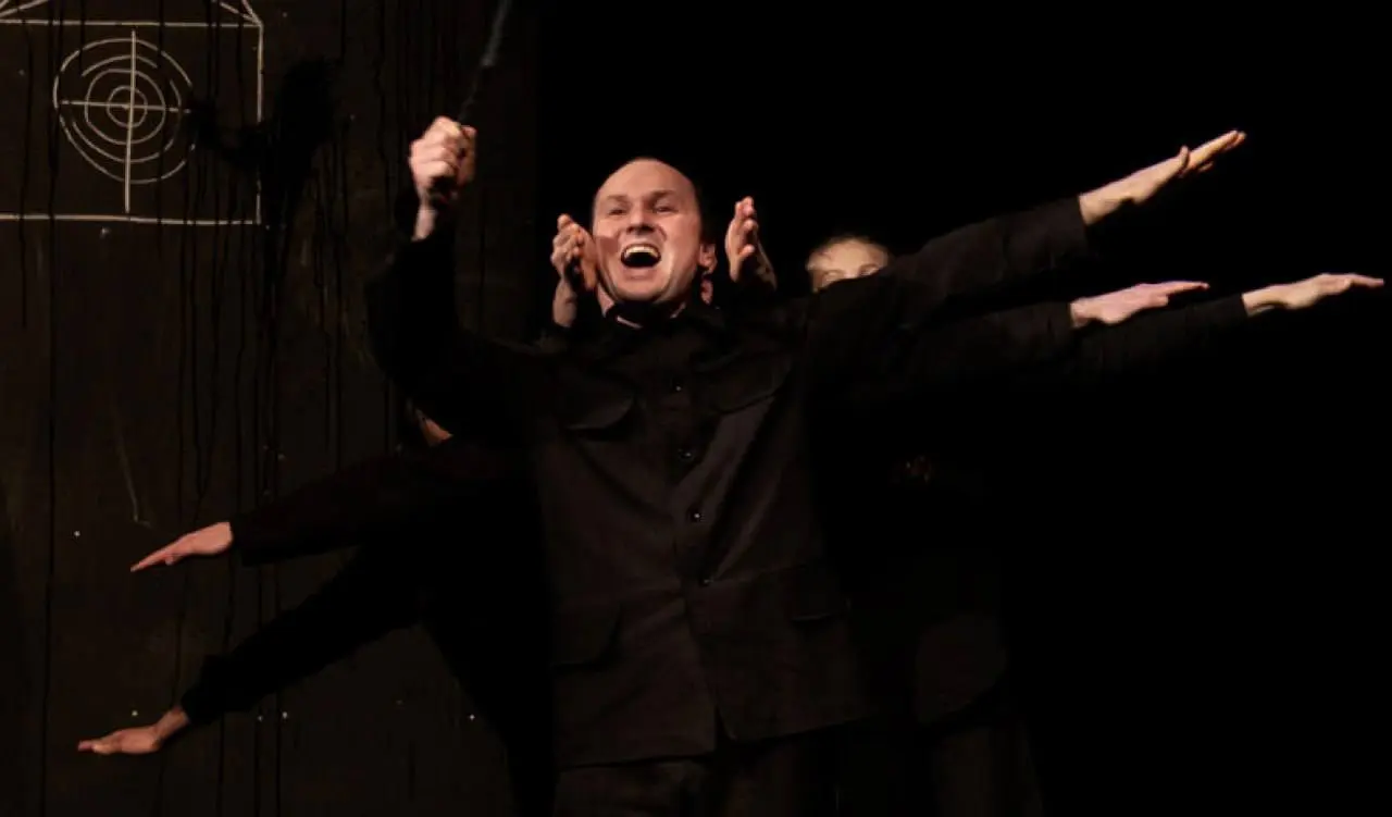 Спектакль Трагифарс по повести Достоевского Записки из подполья