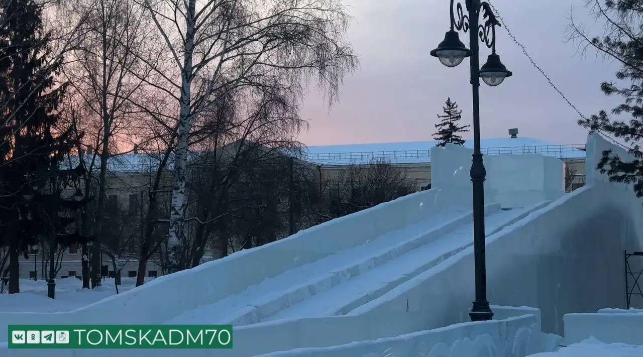 Праздничное зажжение главной елки города