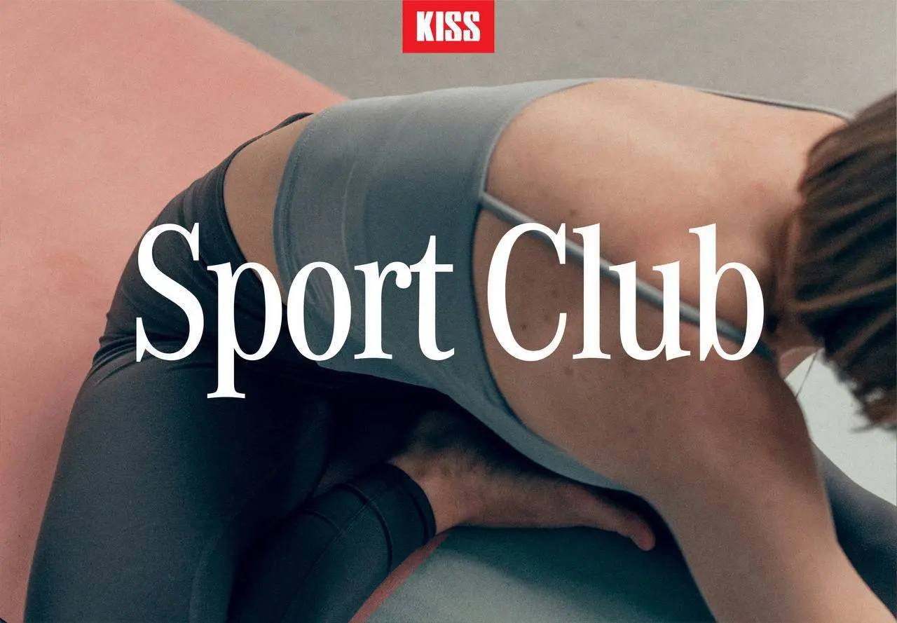 Занятие йогой и растяжкой