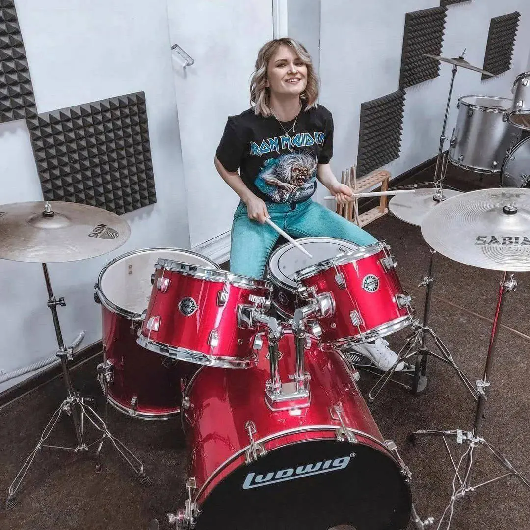 Бесплатный мастер-класс по игре на барабанах