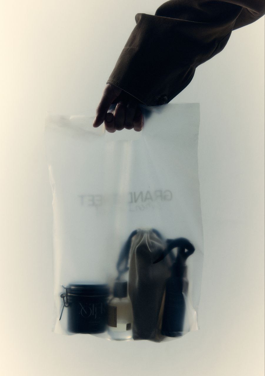 Лекция с примеркой «Самые знаменитые новогодние наряды в кино»