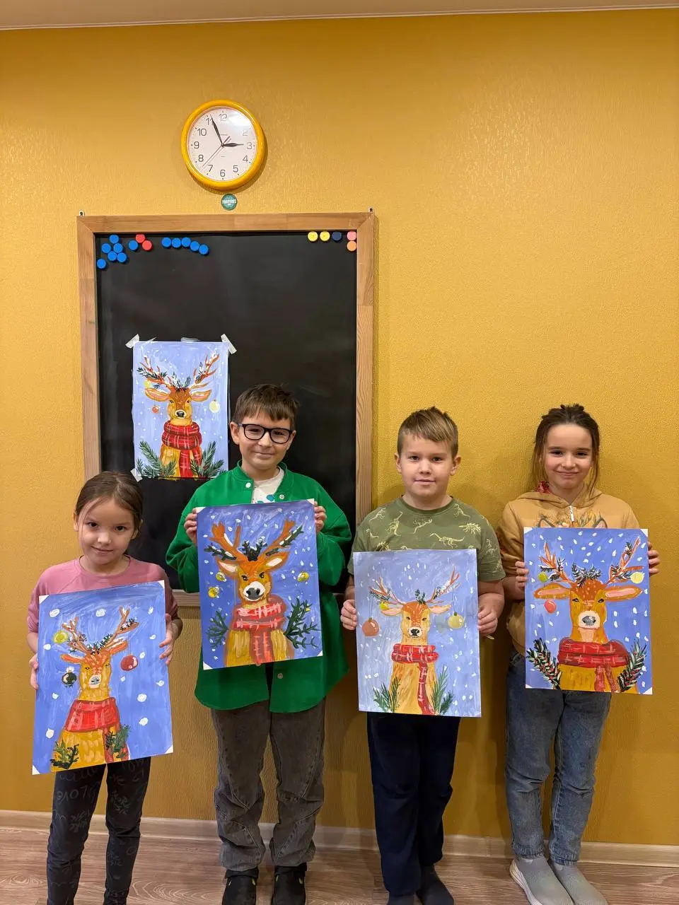 Рисование в клубе для детей