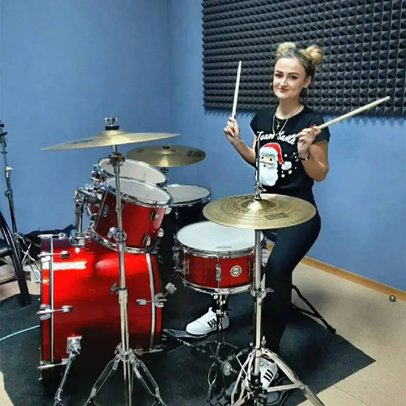 Бесплатный мастер-класс по игре на барабанах