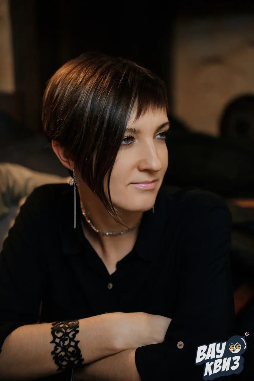 Катание на коньках на Адмиралтейской площади