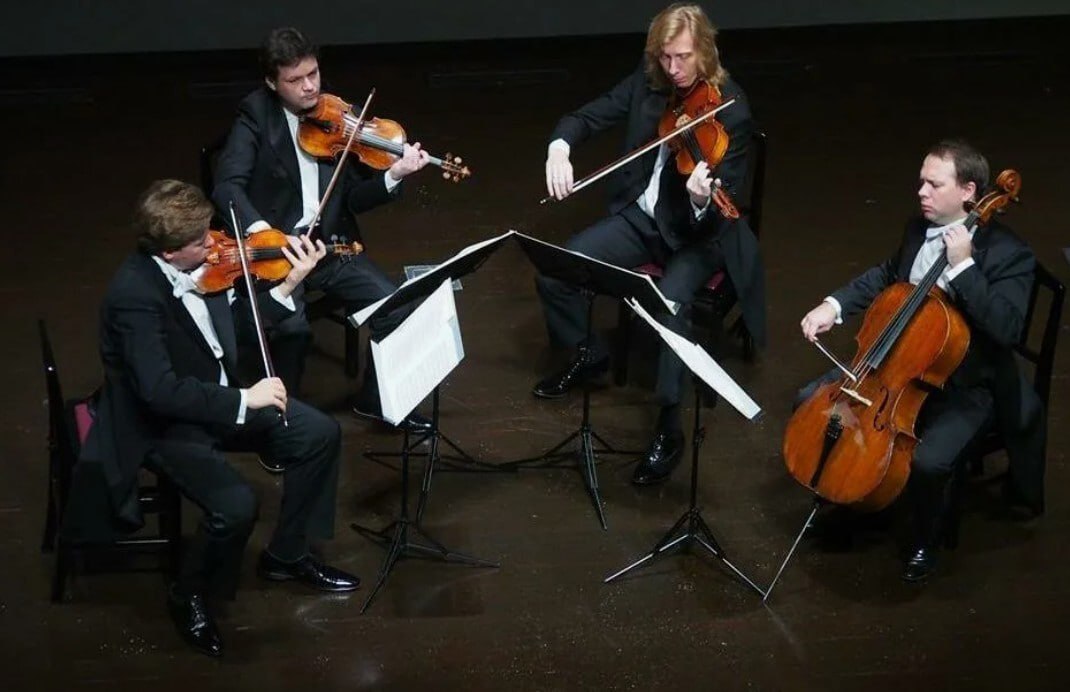 Звуки Рождества: Квартет им. Давида Ойстраха в Сиянии Тысячи Свечей