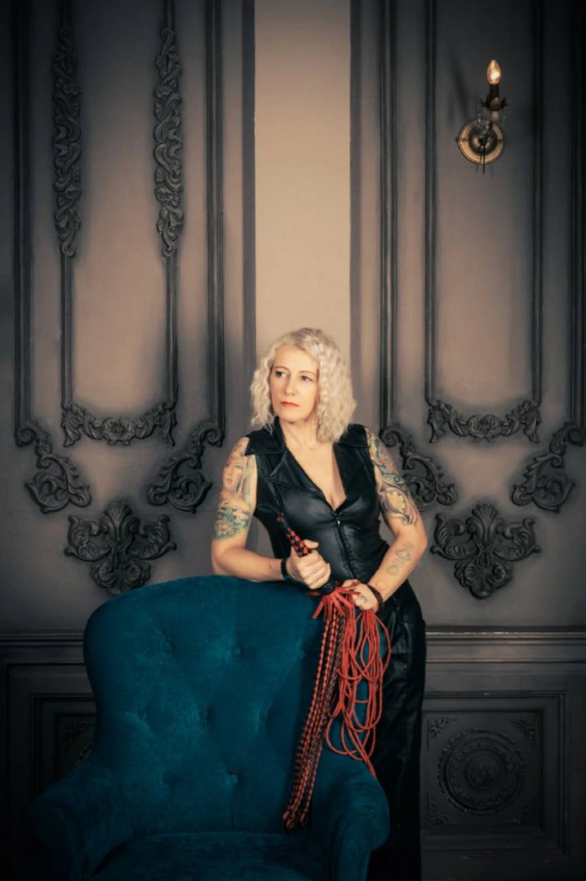 Мастер шибари с Кэрол