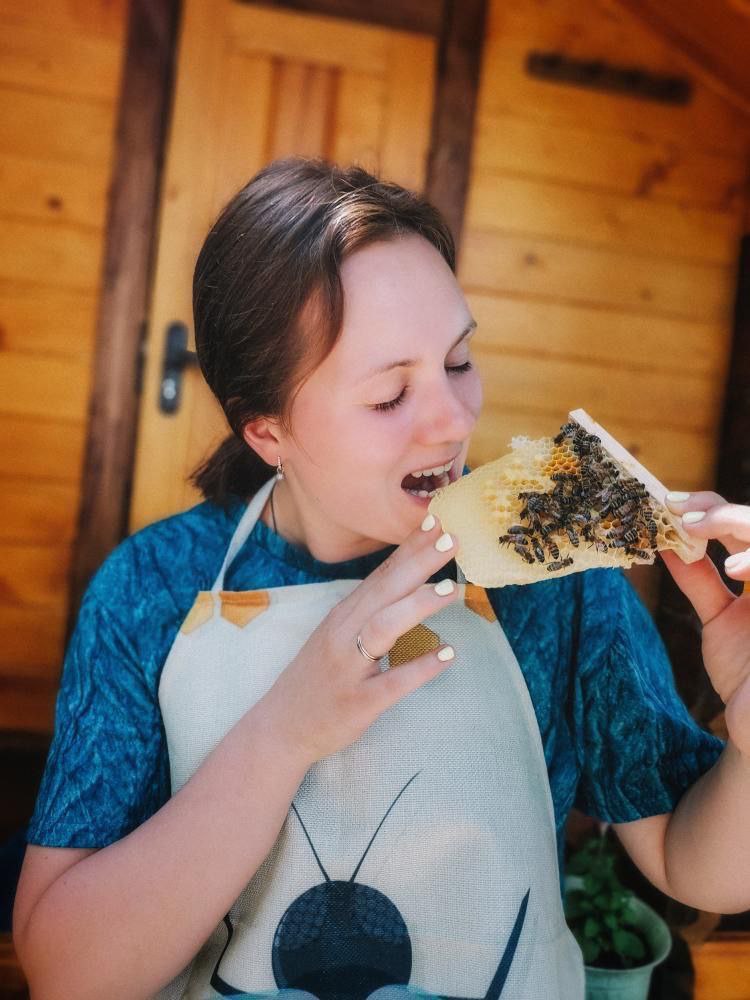 Пчеловод, которая всё делает не так