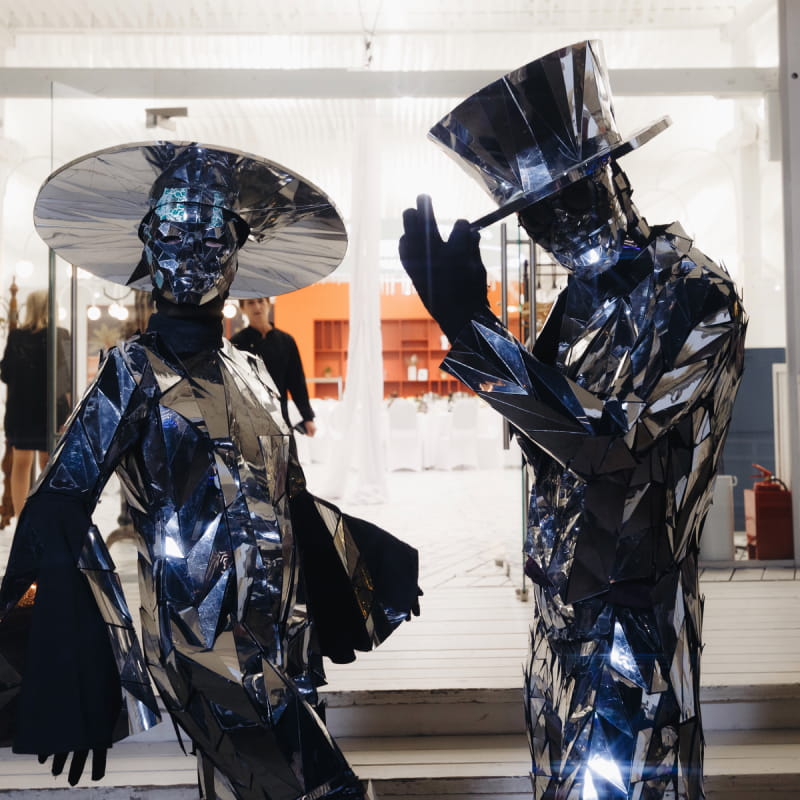 Яркая праздничная программа в Сочи-парк