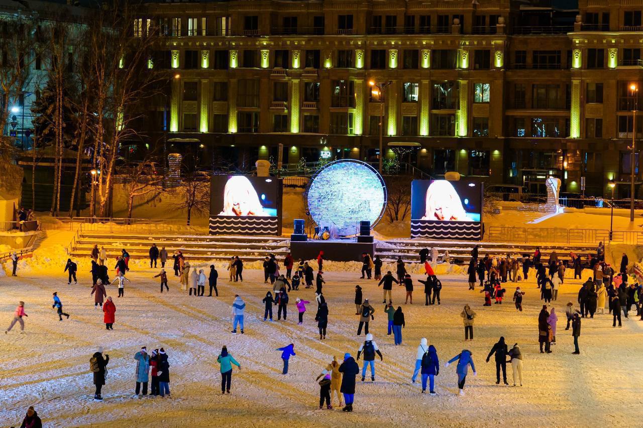 Каток на Черном озере