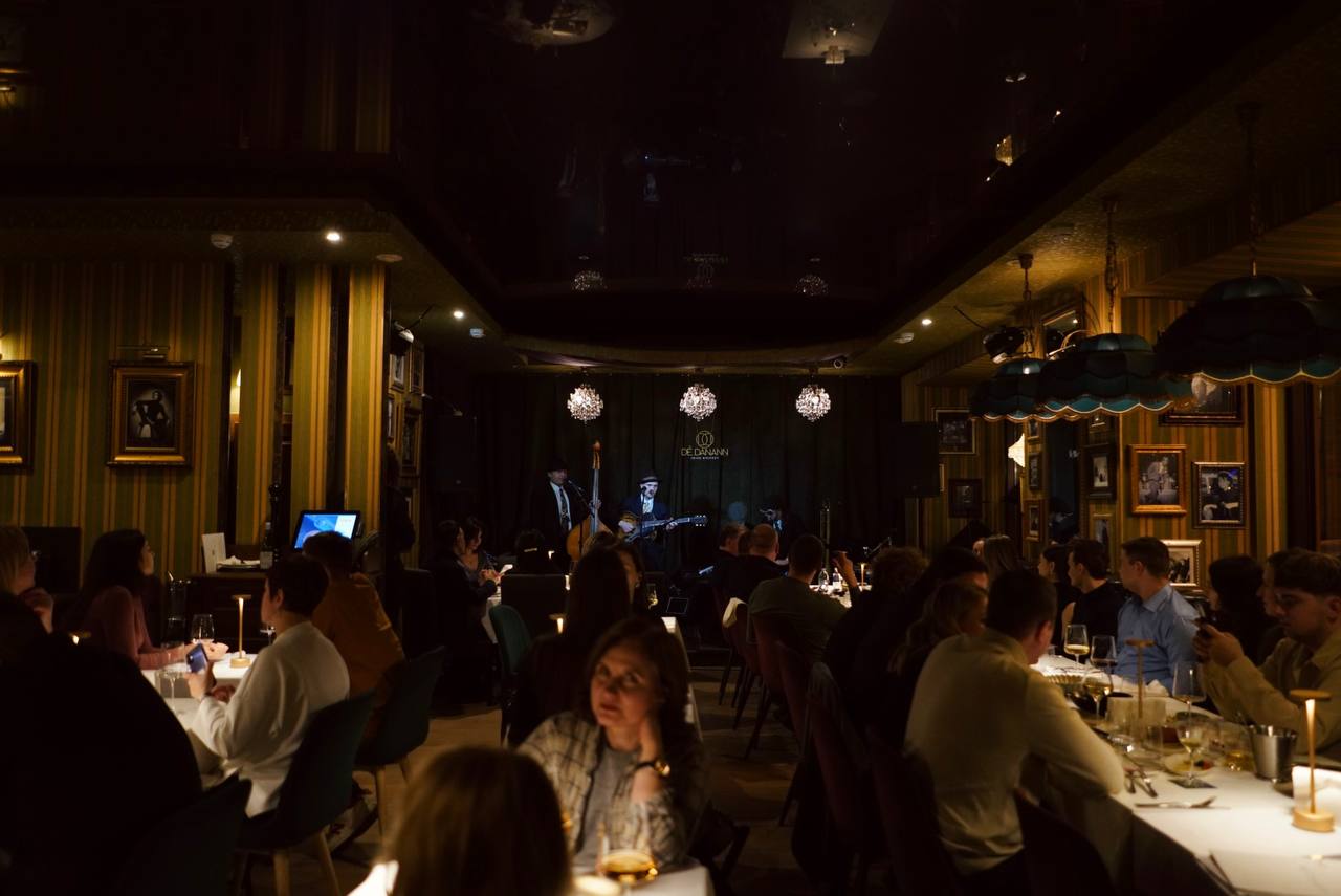 Джазовый ресторан «48 Стульев»