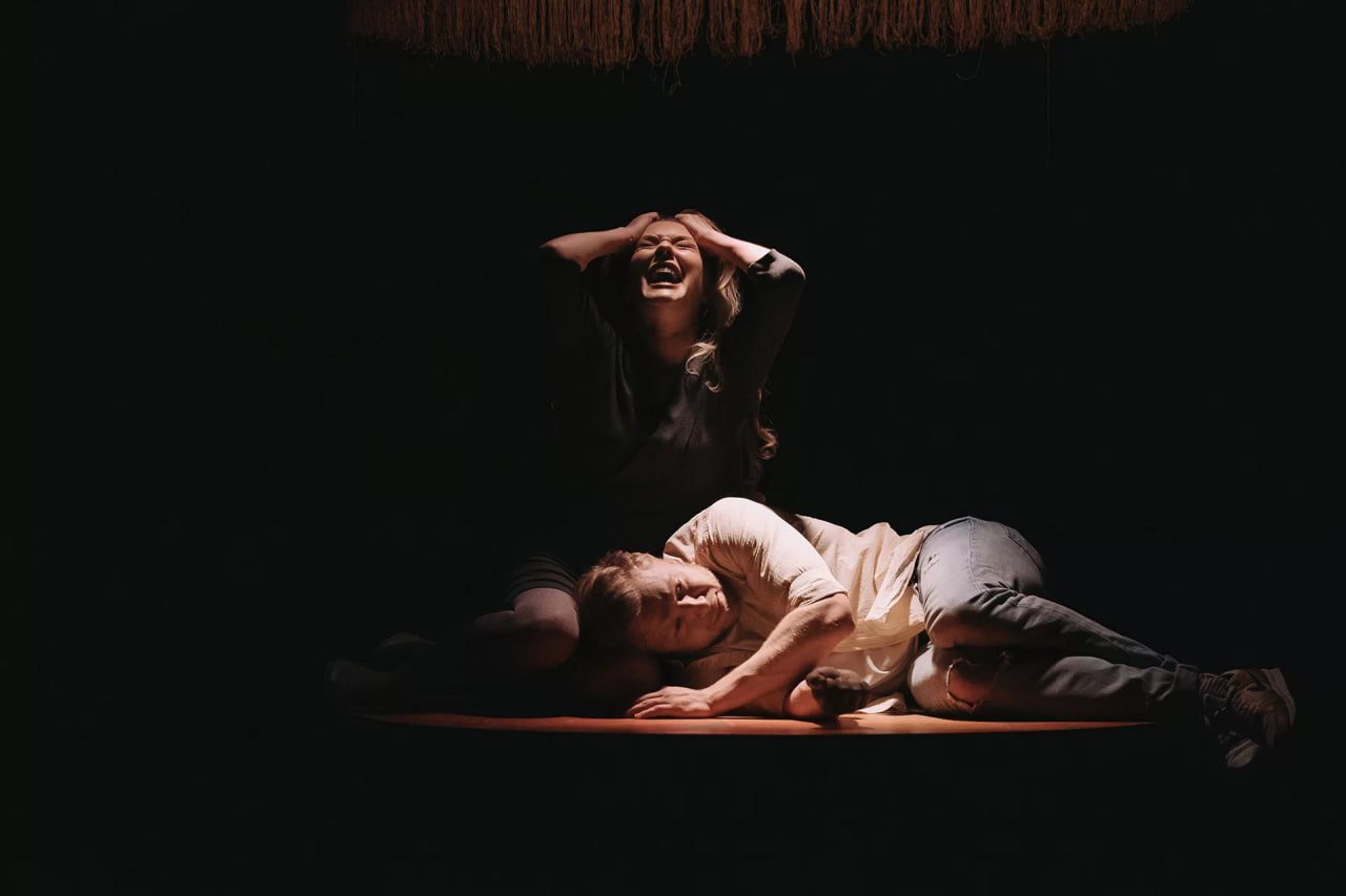 Похороните меня за плинтусом