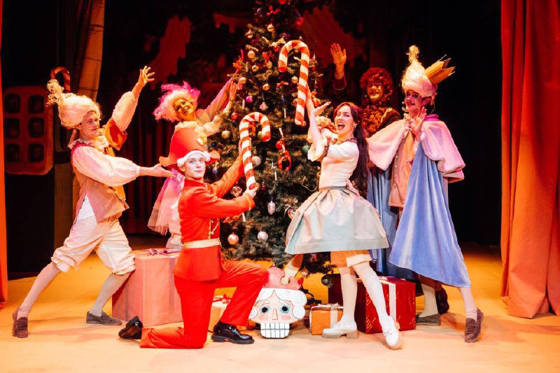 Спектакль «Щелкунчик» и чай из самовара с сушками