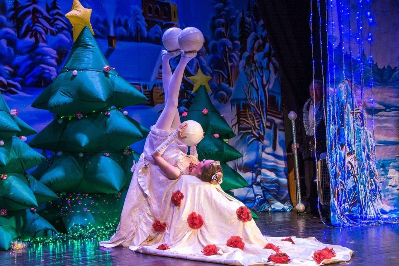 Бесплатная цирковая елка «Приключение Машеньки в новогоднем лесу»