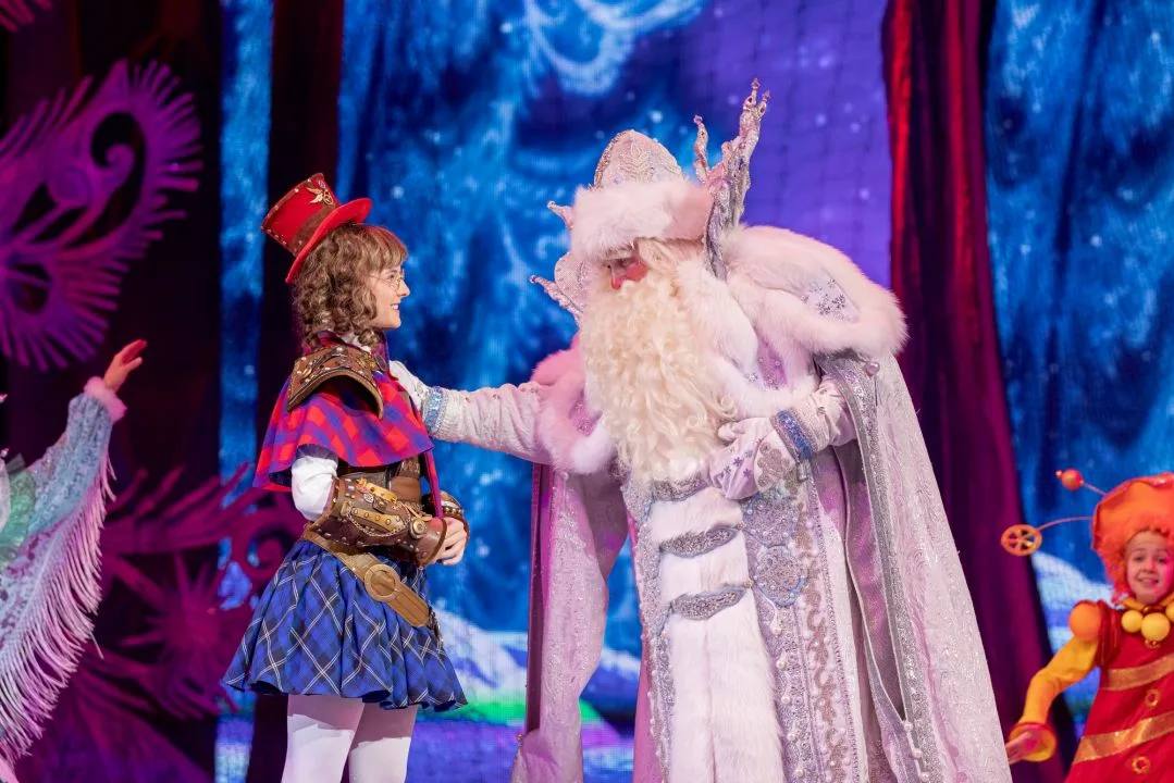 Бесплатная цирковая елка «Приключение Машеньки в новогоднем лесу»