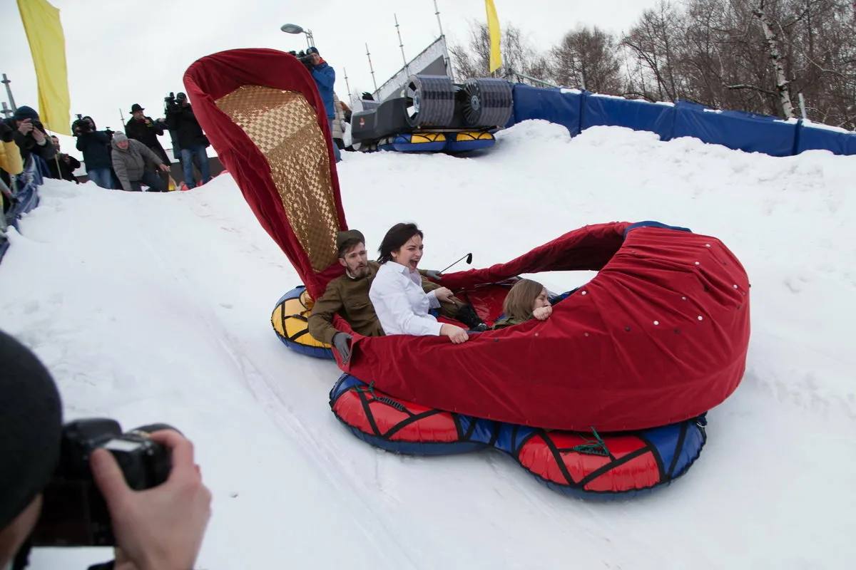 Традиционный Парад саней и тюбингов