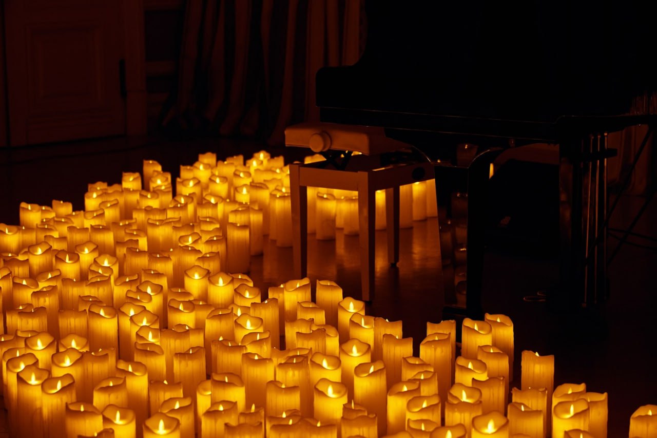 Джаз во дворце: Магия музыки в сиянии тысячи свечей