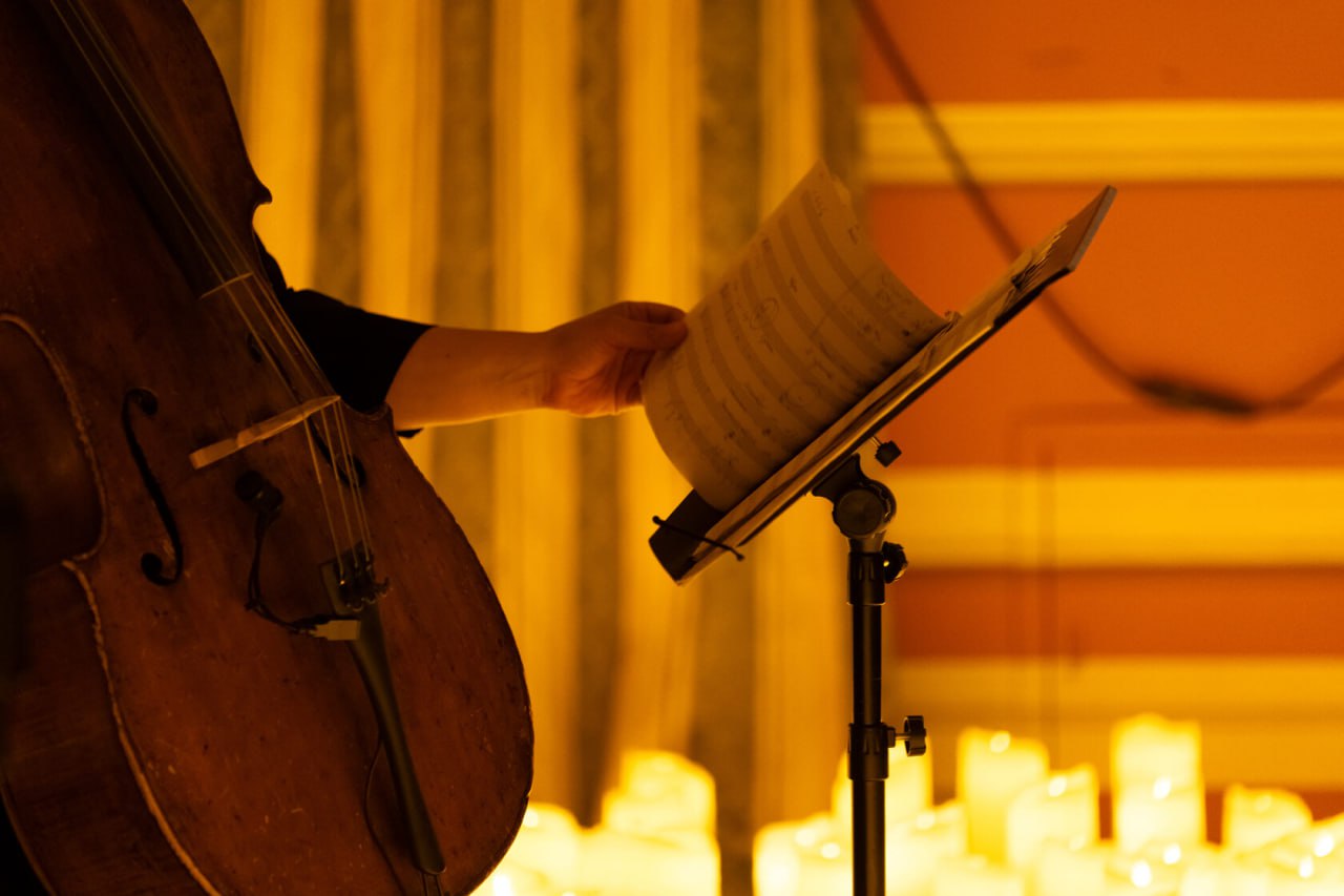 Джаз во дворце: Магия музыки в сиянии тысячи свечей