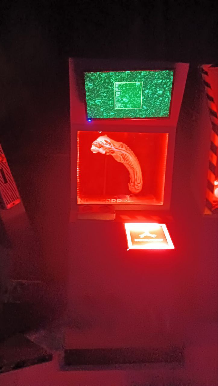 Выставка инопланетян