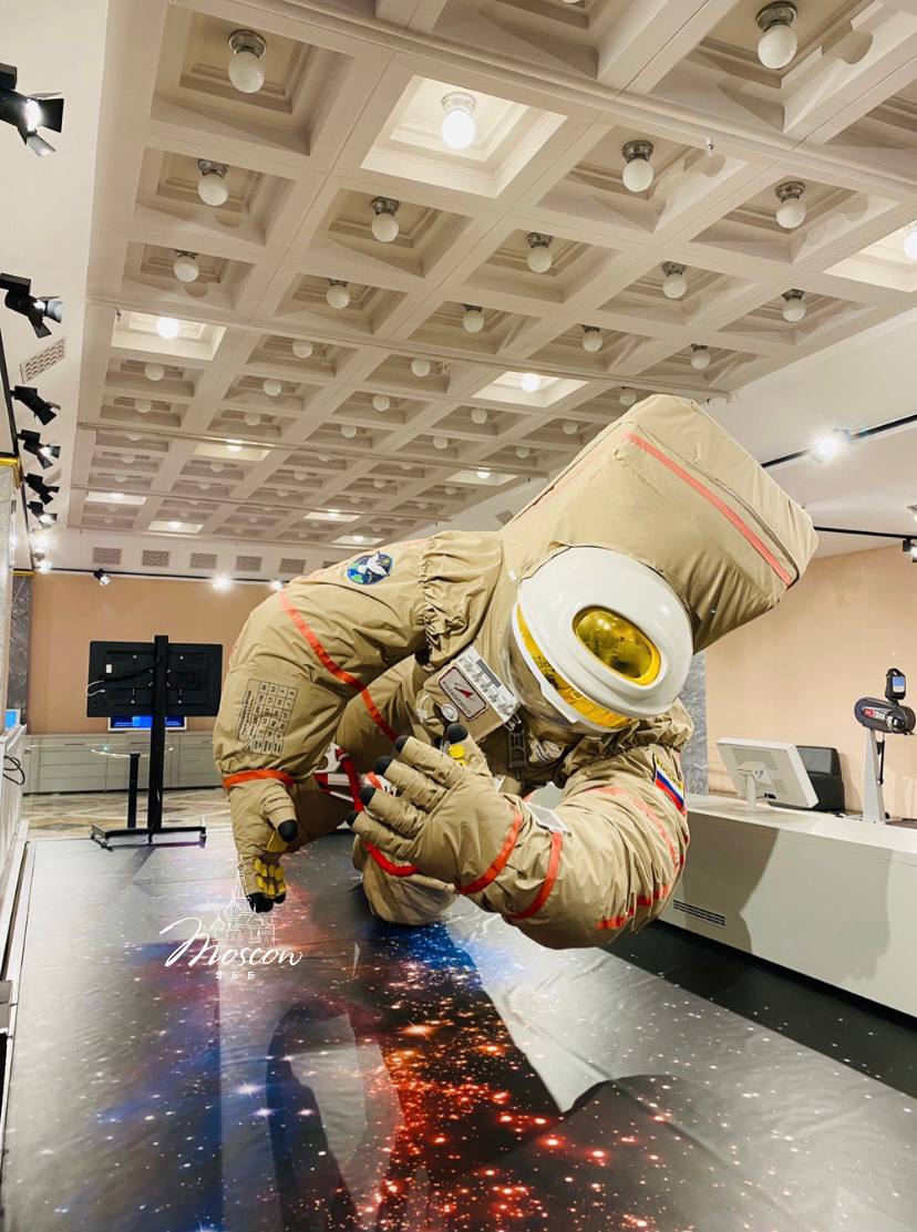 Экскурсии в павильон Космос