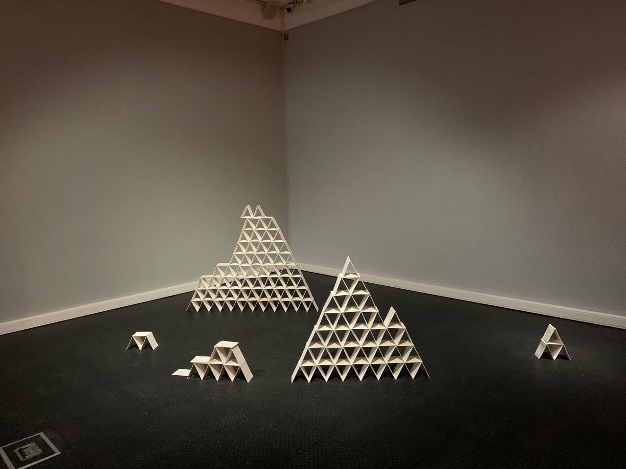 Персональные выставки Лизы Бобковой и Владимира Копейкина