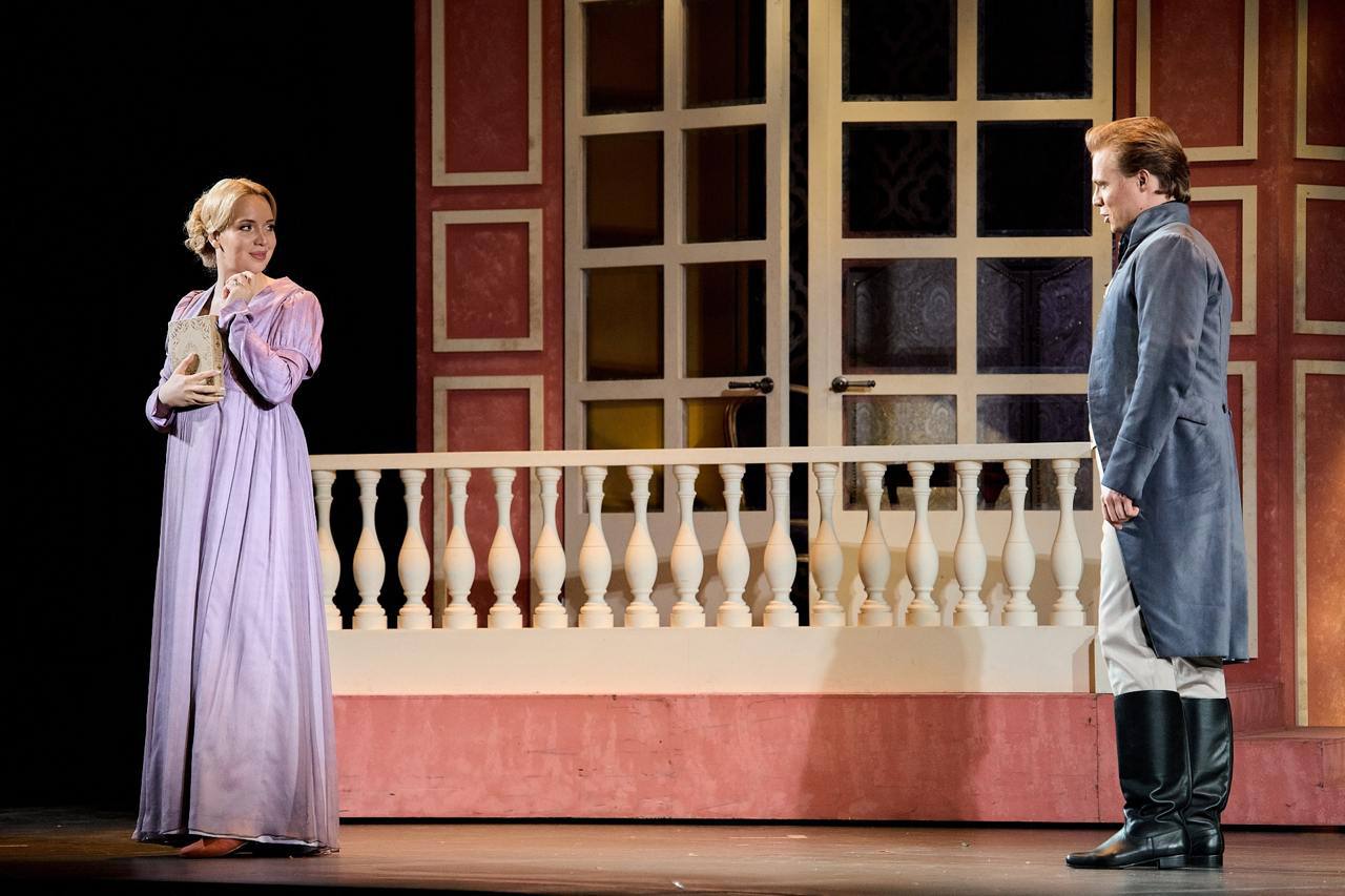 Театральная афиша во второй половине января