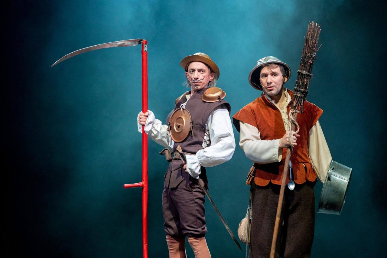 Театральная афиша во второй половине января