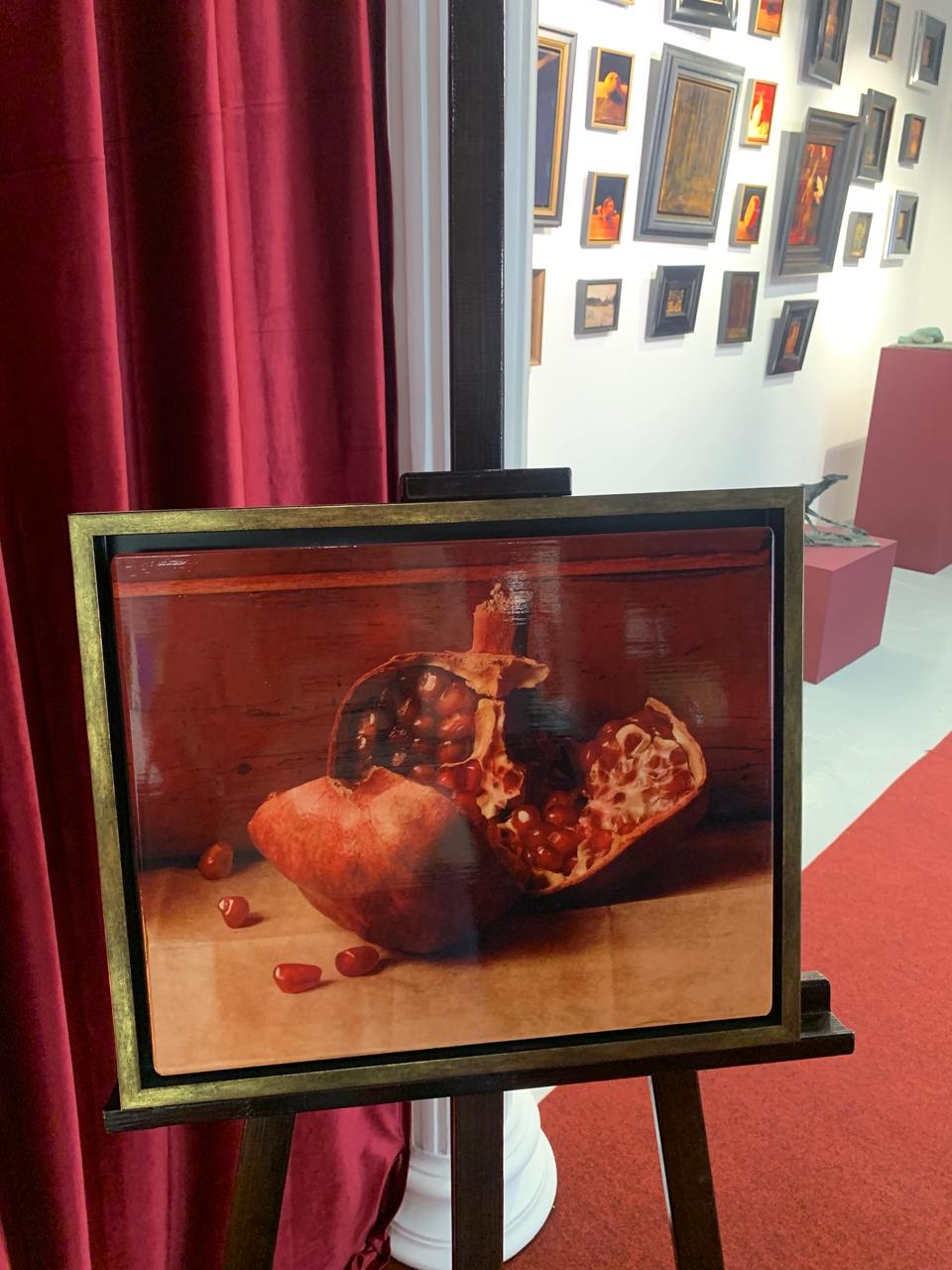 Выставка современного искусства