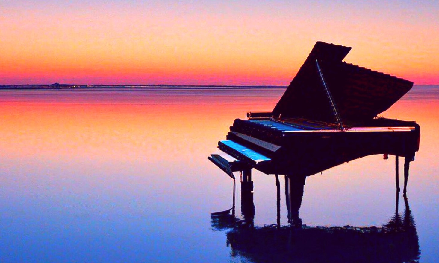 Фортепиано на закате