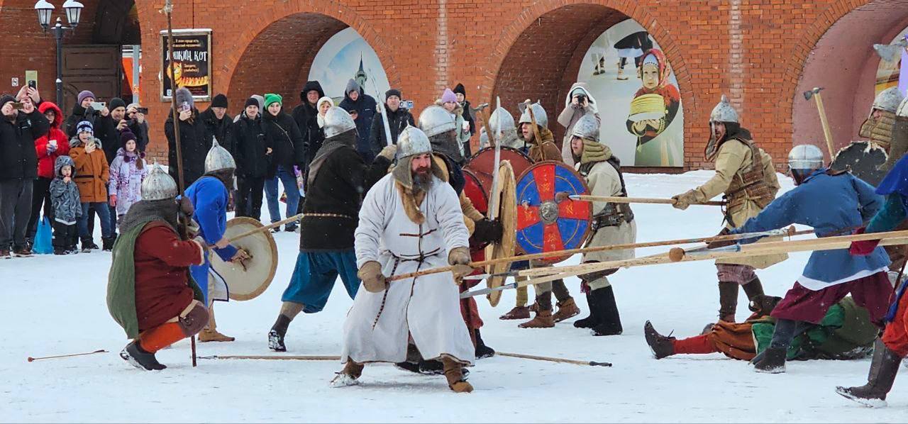 Маневры исторических реконструкторов