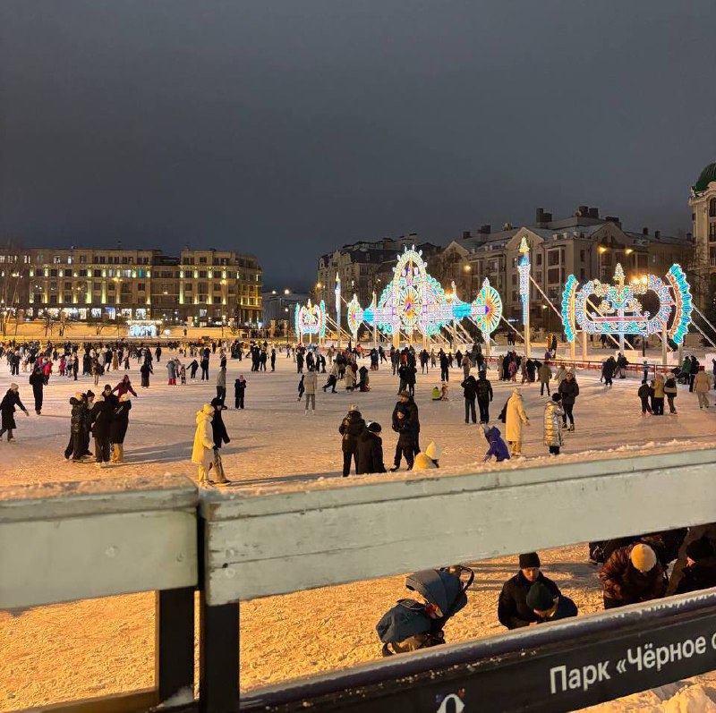 Каток на Черном озере возобновляет работу