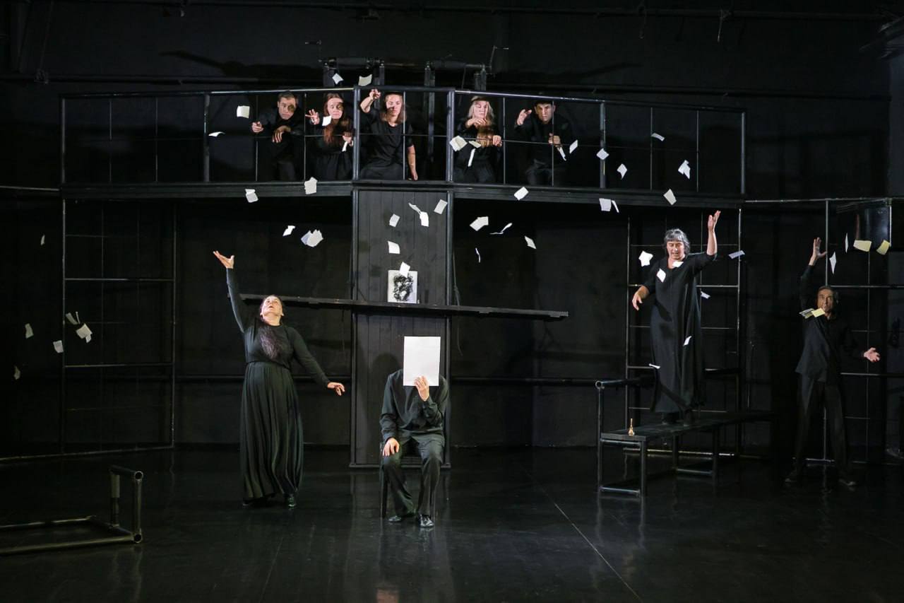 Бесплатные спектакли в театре Кургиняна «На досках»