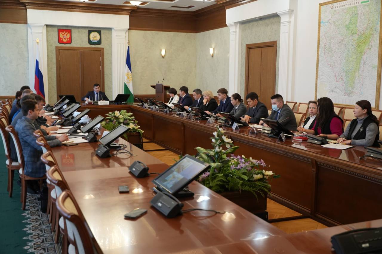 Книжная ярмарка «Китап-байрам» и фестиваль игрушек и игр «Айда играть»