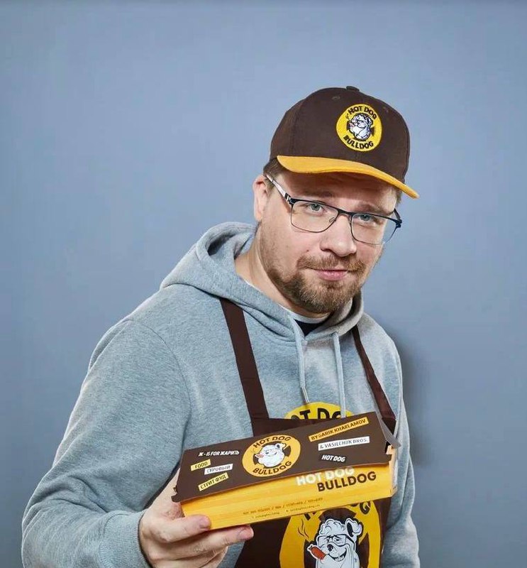 Гарик Харламов угостит хот-догами в честь открытия кафе на Даниловском рынке