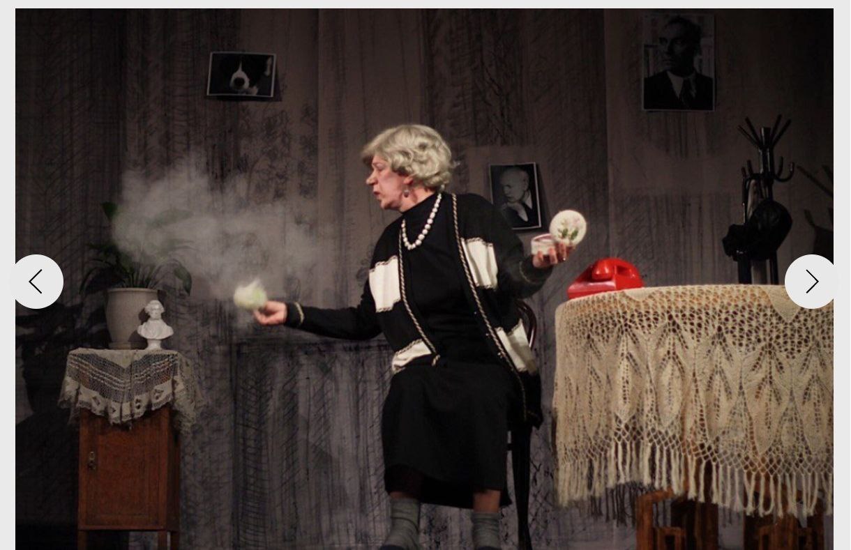 Спектакль «Раневская: Сквозь смех и слезы»