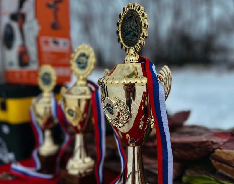 Юный рыболов