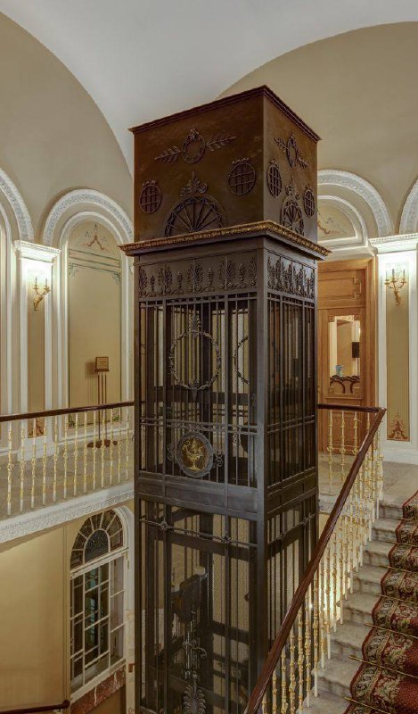 Ювелирная выставка «Сокровища Петербурга»