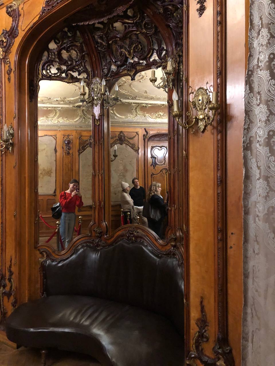 Жизнь коротка, искусство вечно