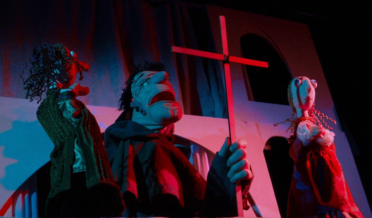 Трагедия Шекспира в формате "петрушек"